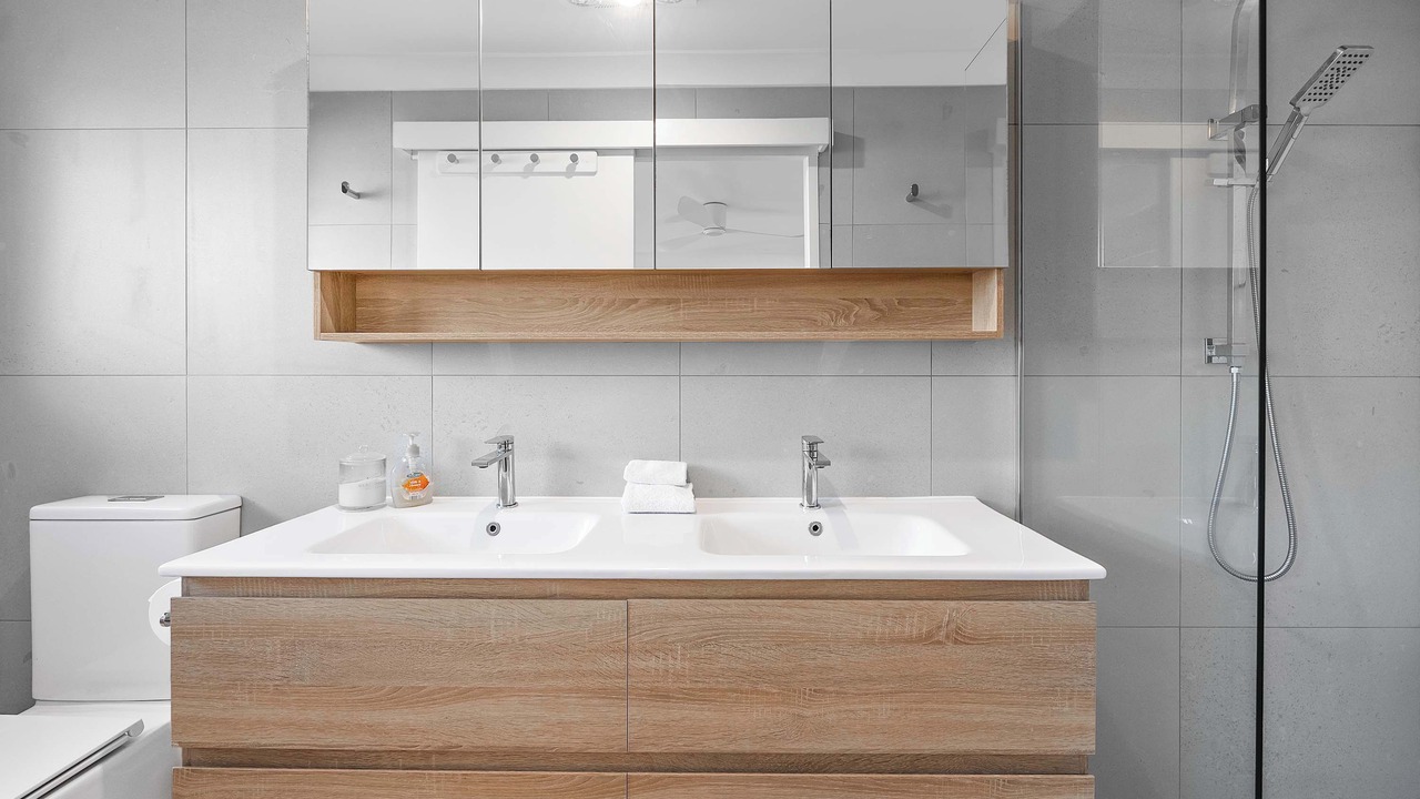 Photo of Bathroom in Mermaid Waters