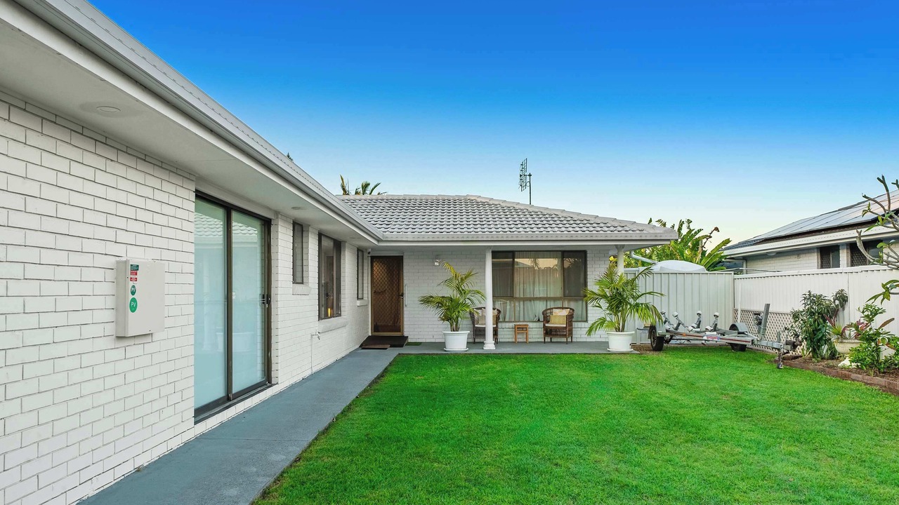 Photo of Outdoor in Mermaid Waters