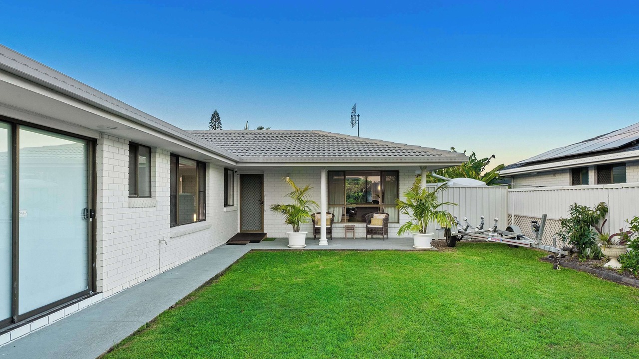 Photo of Patio Balcony in Mermaid Waters