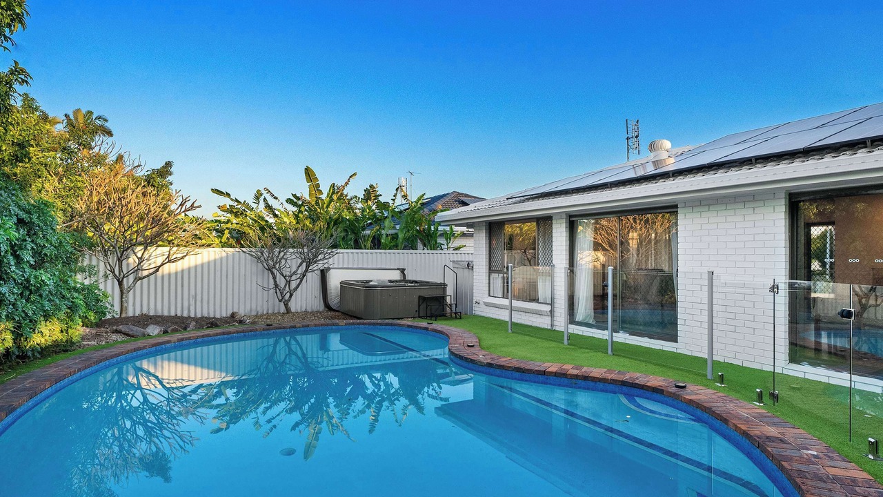 Photo of Outdoor in Mermaid Waters