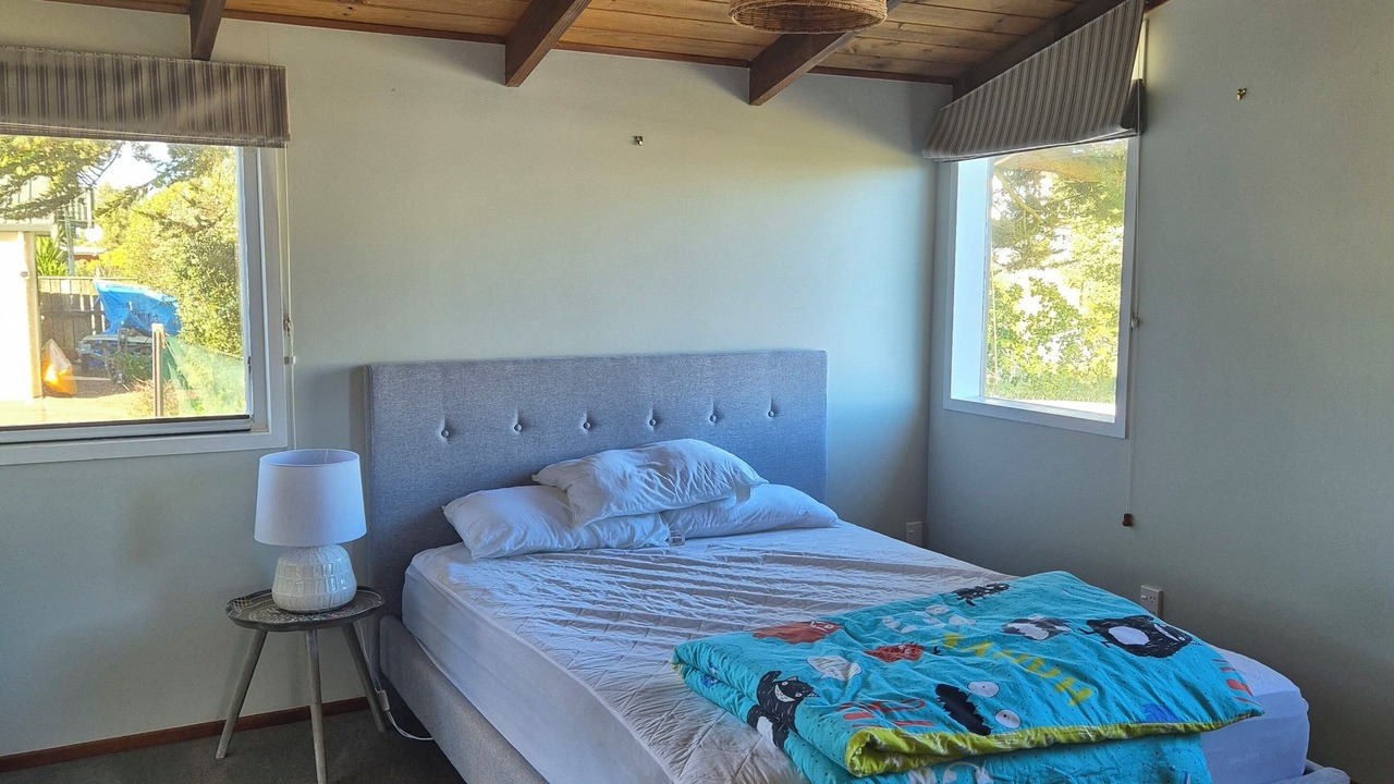 Photo of Bedroom in Waikawa Beach