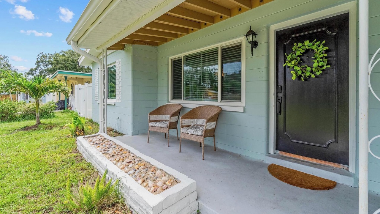 Photo of Patio Balcony in South Pinellas Community Council
