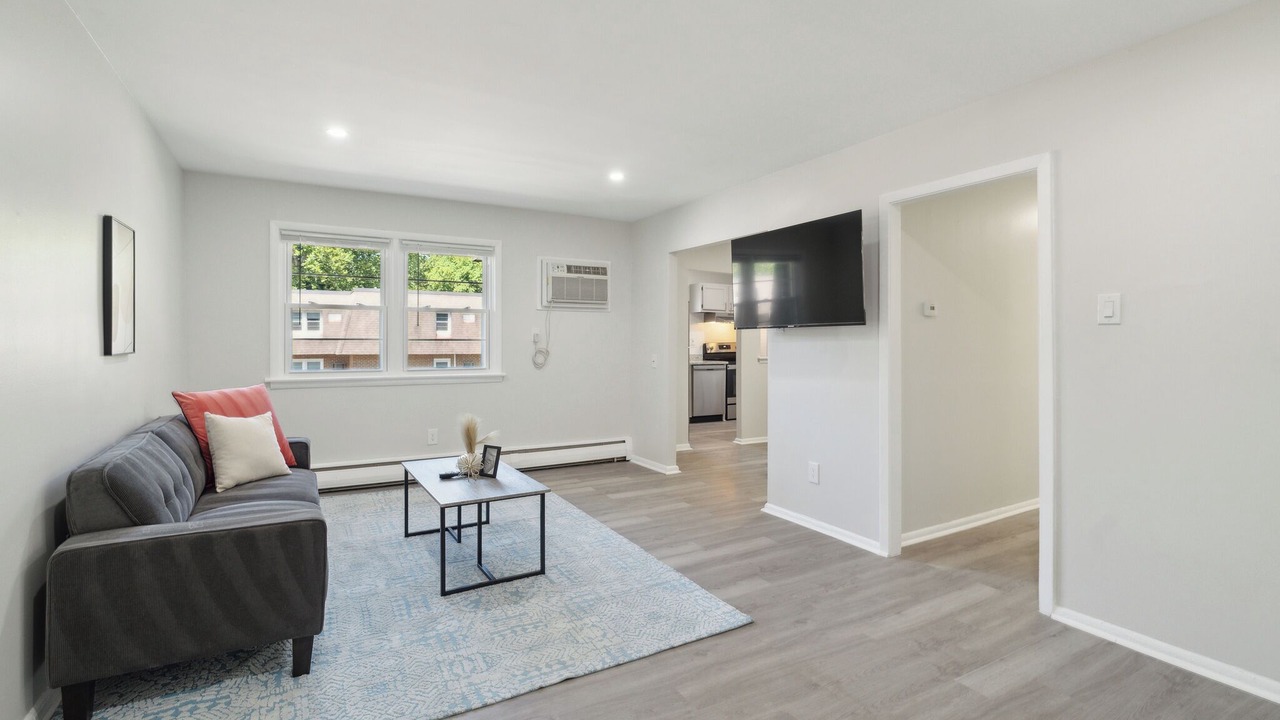 Photo of Livingroom in Newark