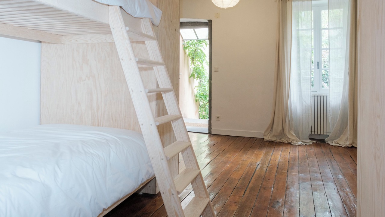 Photo of Bedroom in Clermont Ferrand City Centre