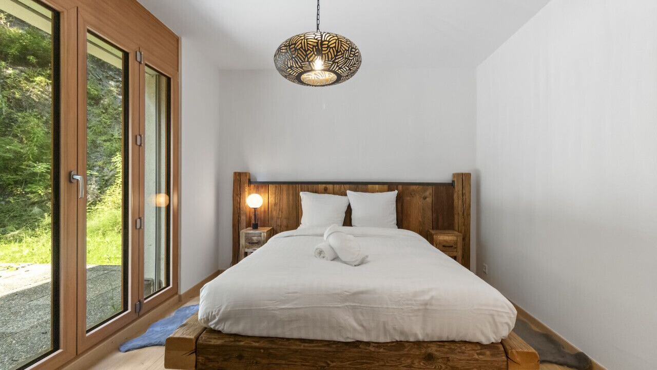 Photo of Bedroom in Noes