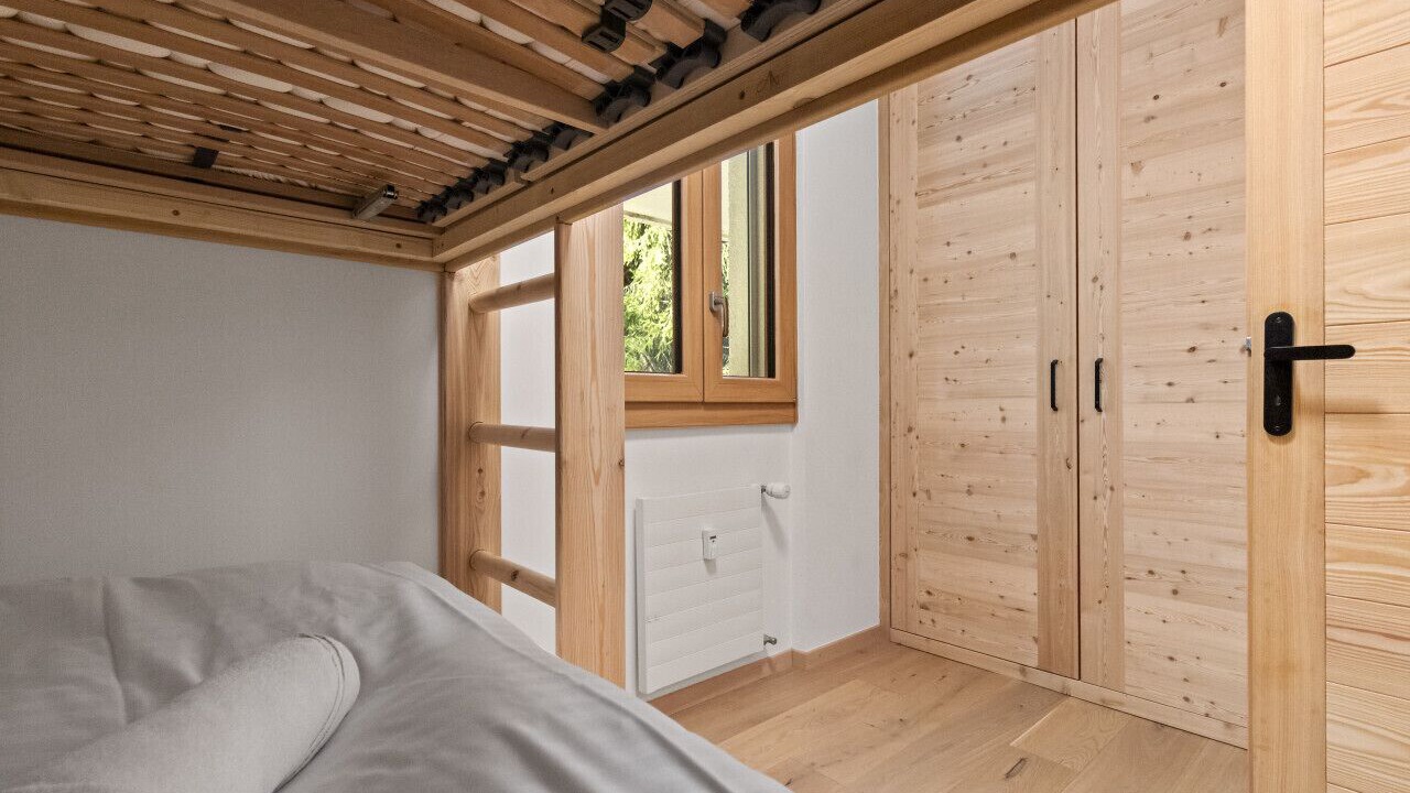 Photo of Bedroom in Noes