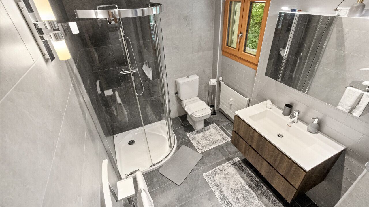 Photo of Bathroom in Noes