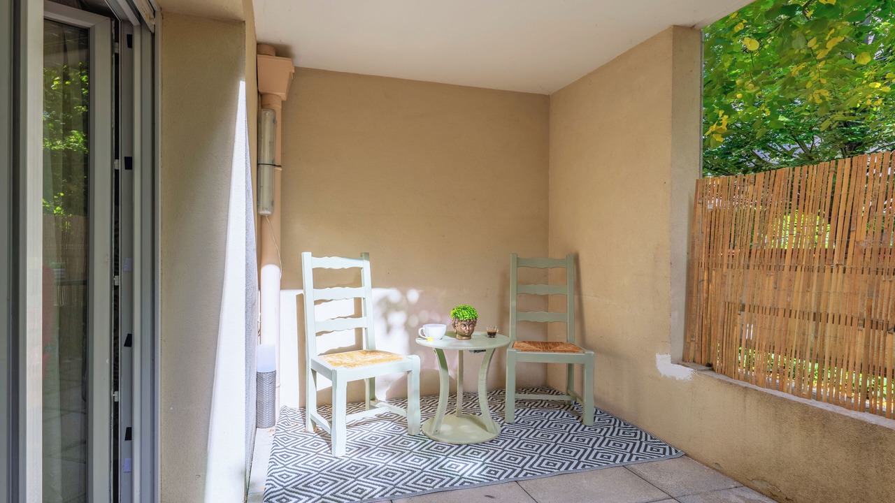 Photo of Patio Balcony in Grand Clement