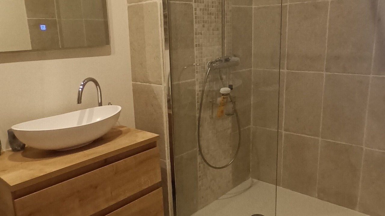 Photo of Bathroom in Crespin