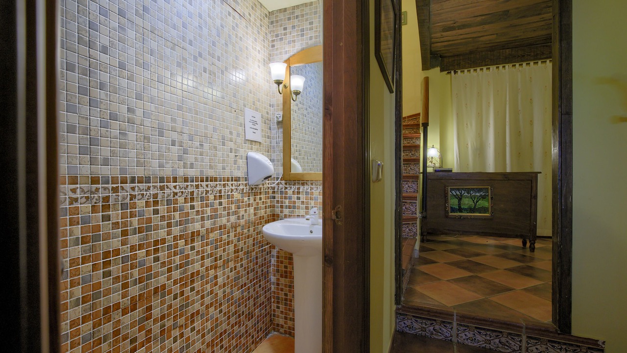 Photo of Bathroom in Majaelrayo