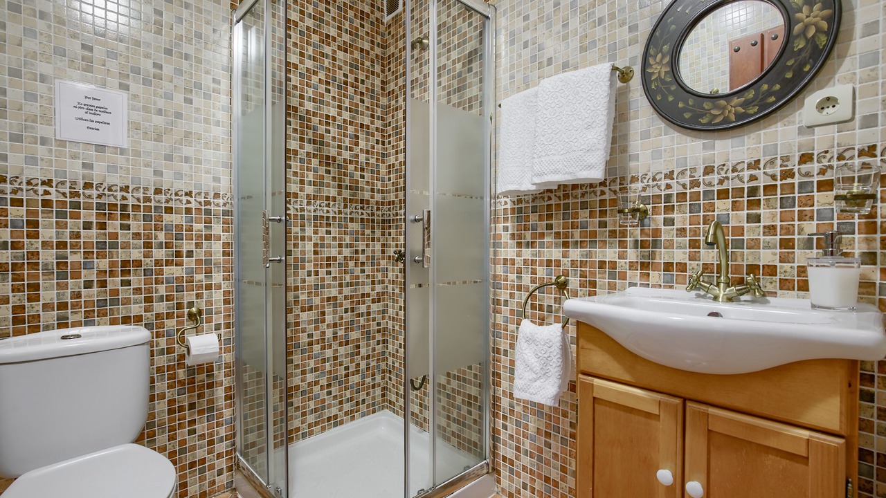 Photo of Bathroom in Majaelrayo