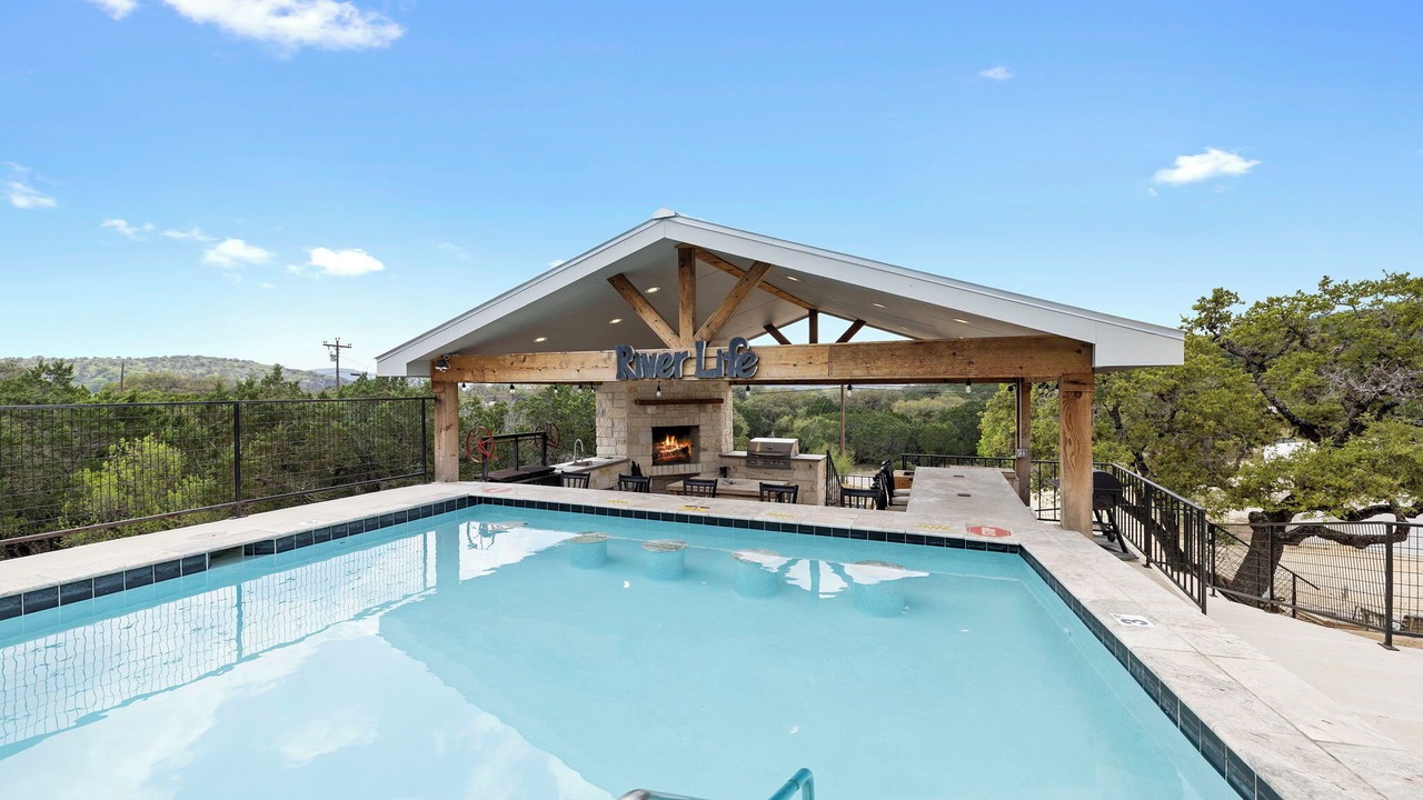 Photo of Outdoor in Concan