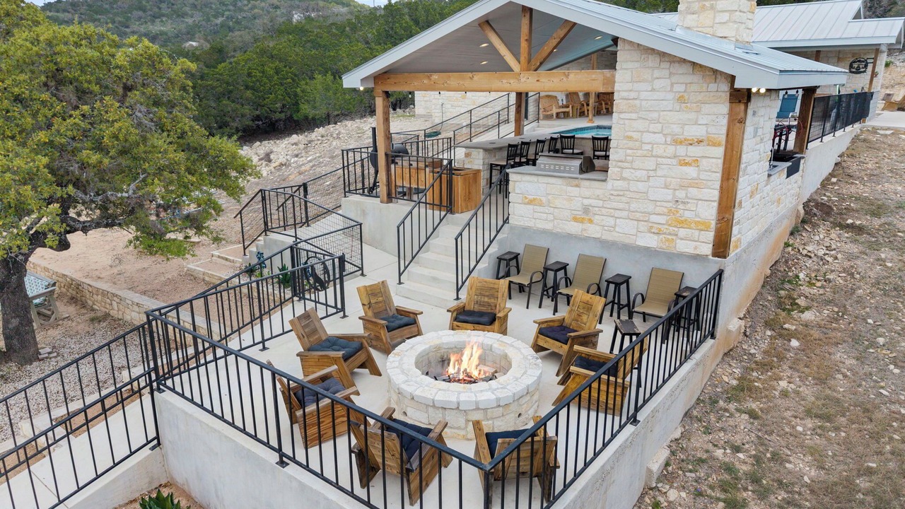 Photo of Outdoor in Concan