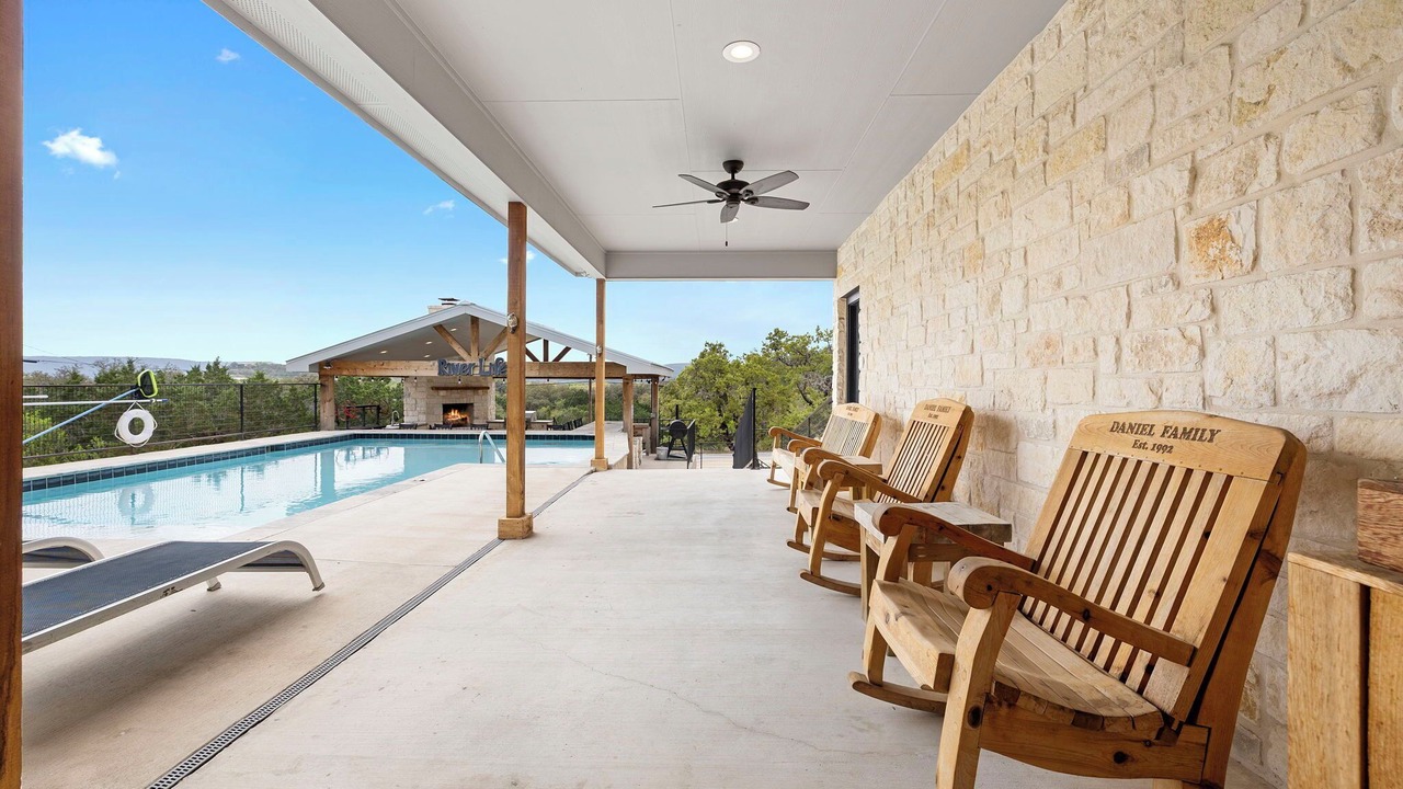 Photo of Outdoor in Concan