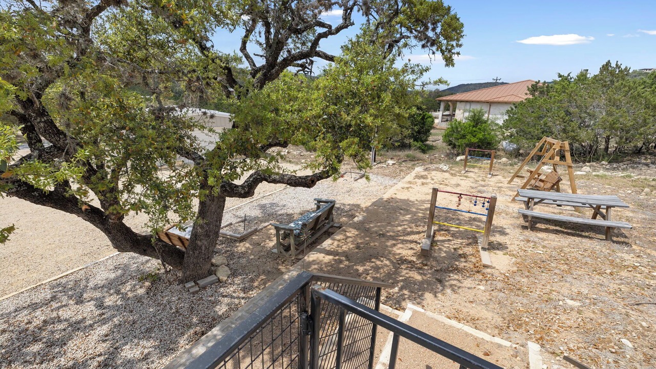 Photo of Outdoor in Concan