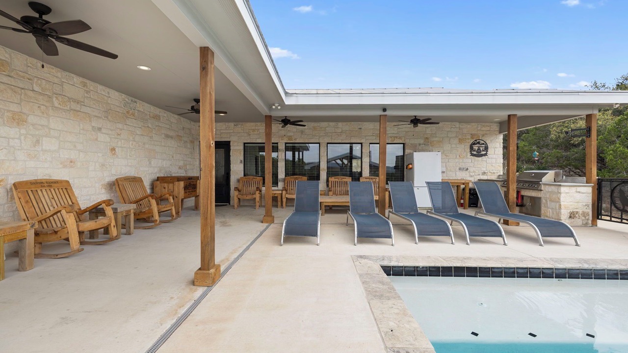 Photo of Patio Balcony in Concan