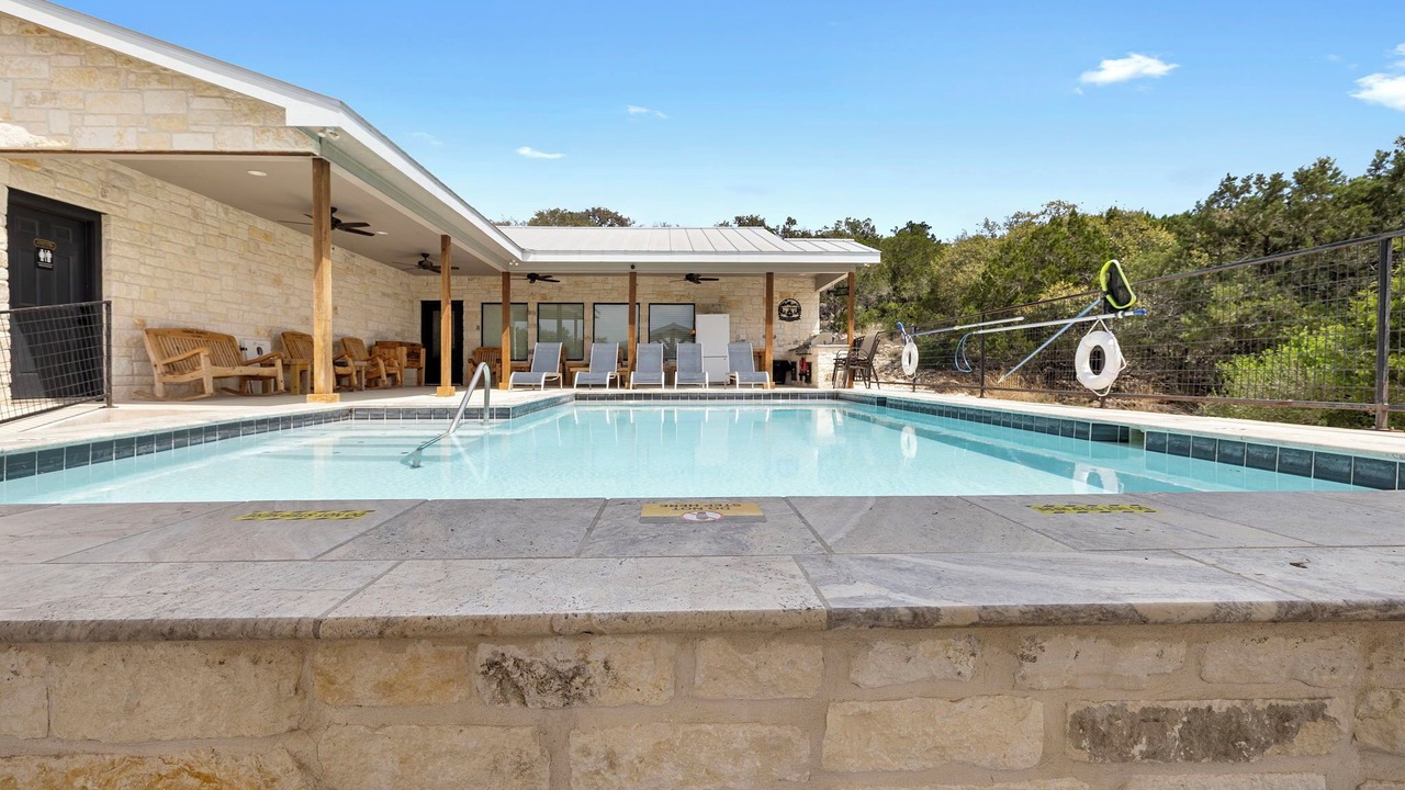 Photo of Outdoor in Concan