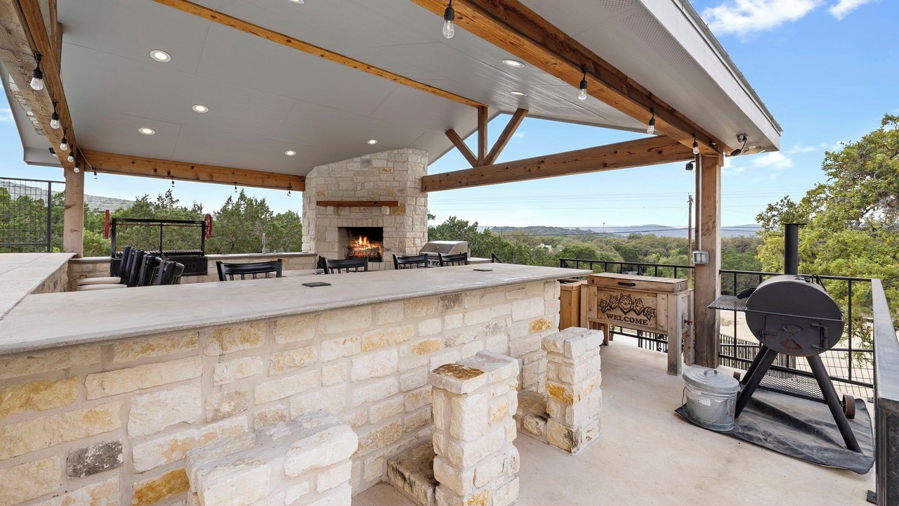 Photo of Patio Balcony in Concan