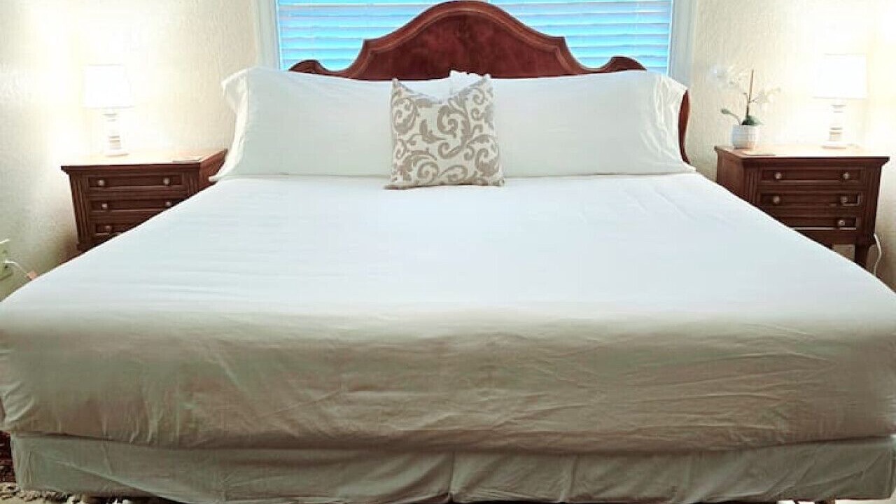 Photo of Bedroom in Uvalde