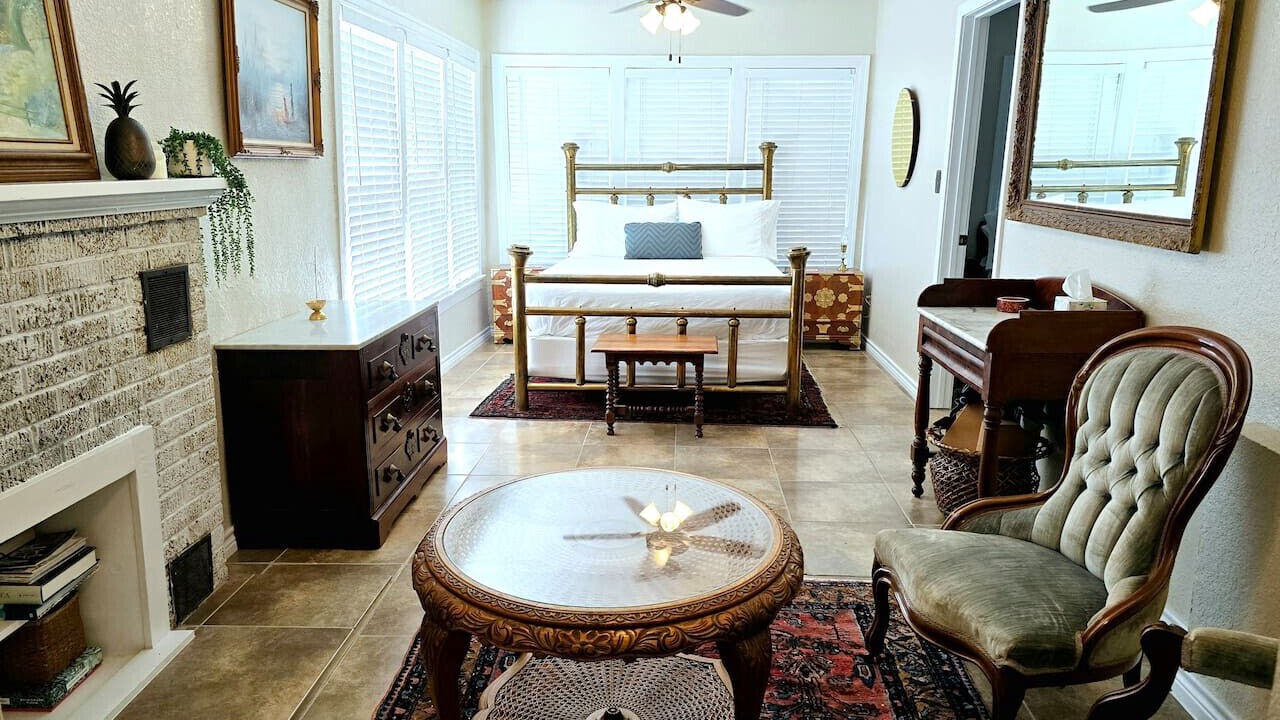 Photo of Bedroom in Uvalde