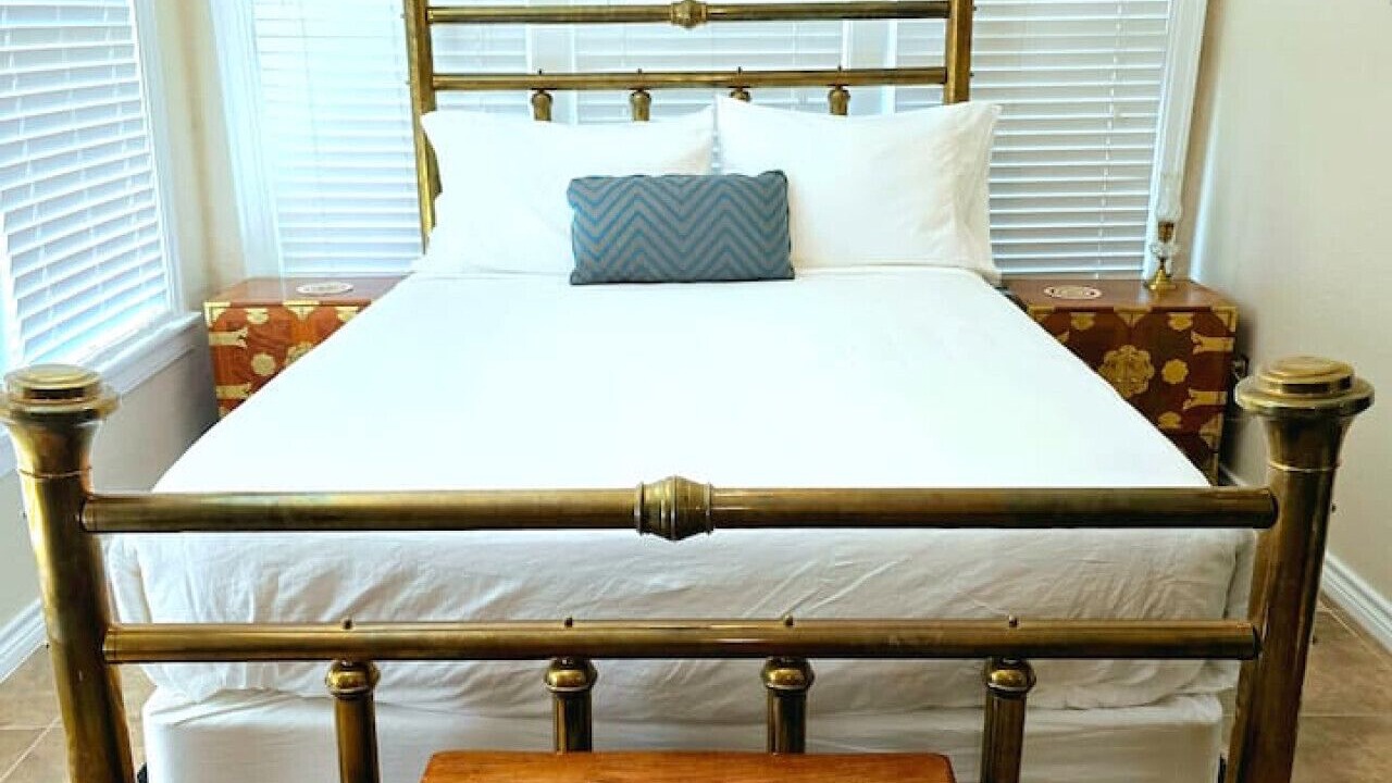 Photo of Bedroom in Uvalde