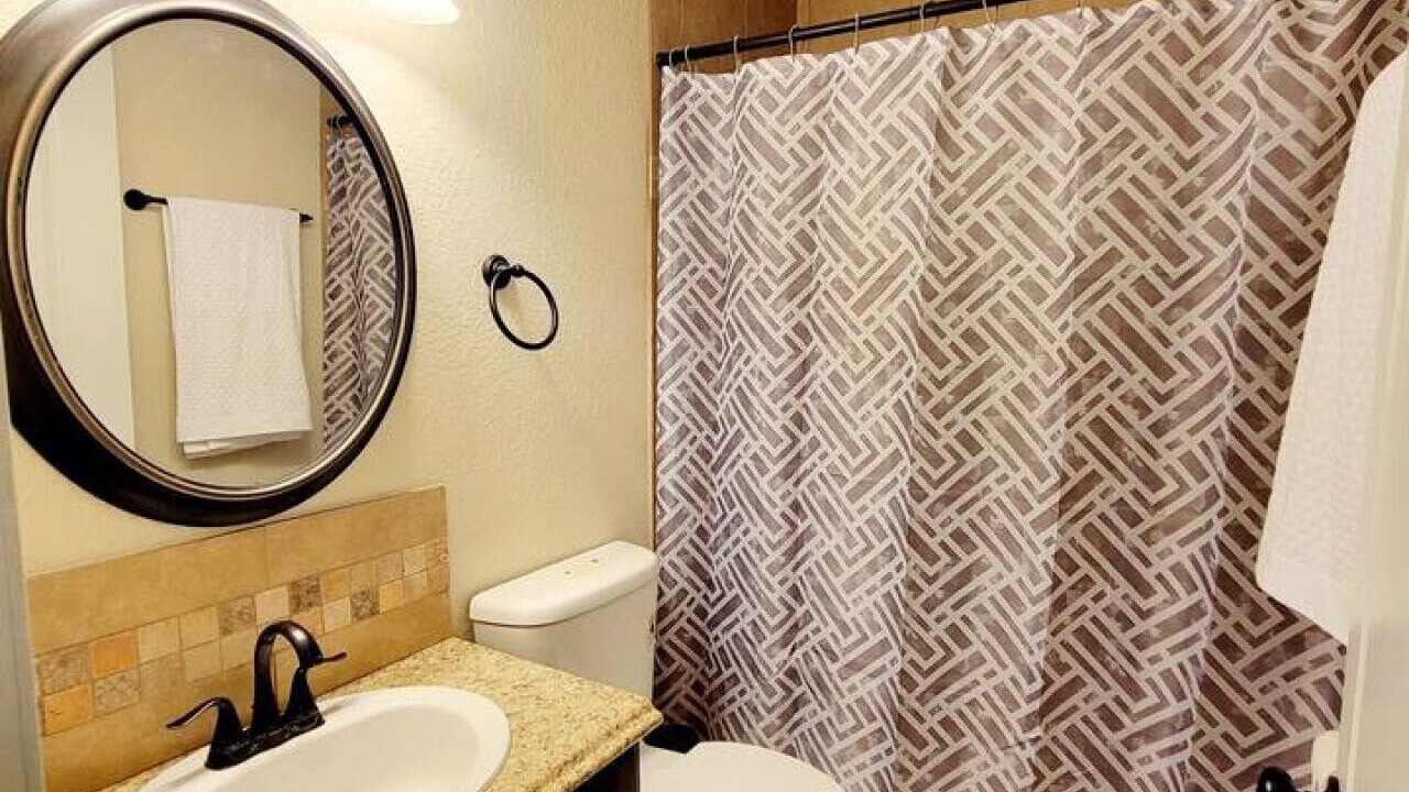 Photo of Bathroom in Uvalde