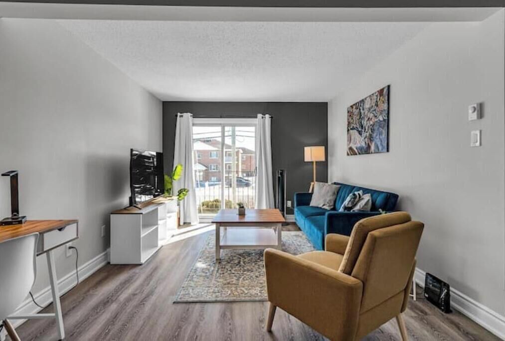 Photo of Livingroom in Long Sault