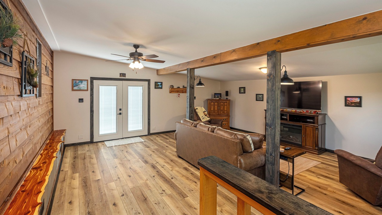 Photo of Livingroom in Wolf Creek