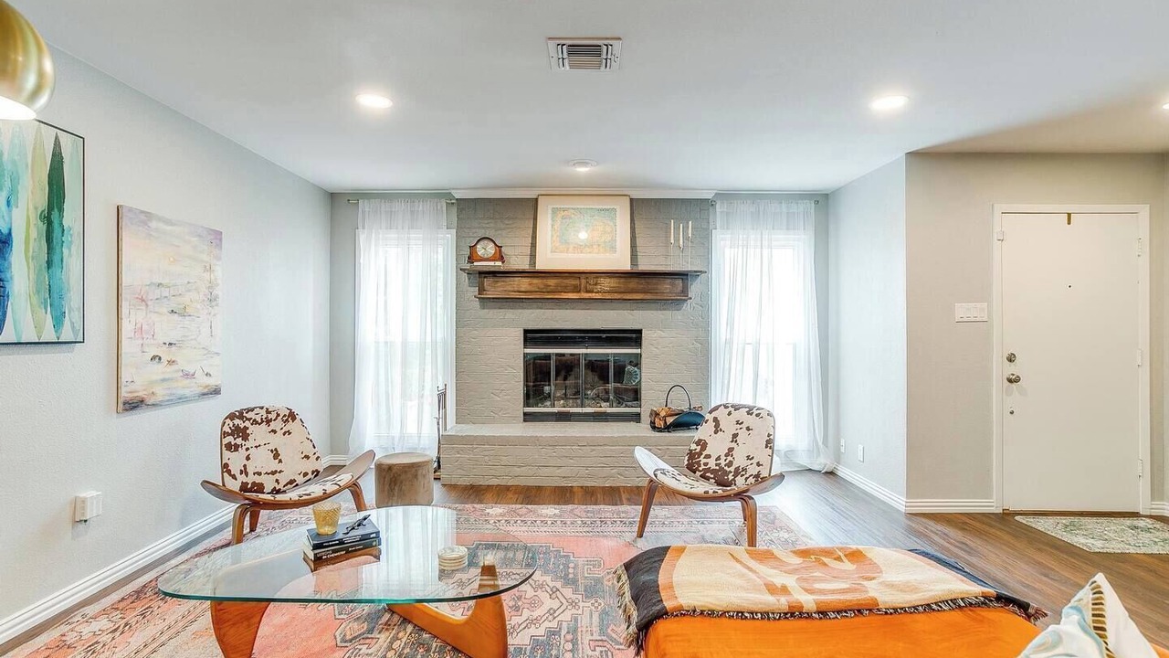 Photo of Livingroom in Fort Worth