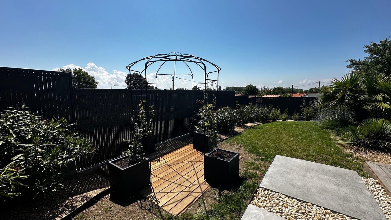 Photo of Patio Balcony in Villeneuve-en-Retz