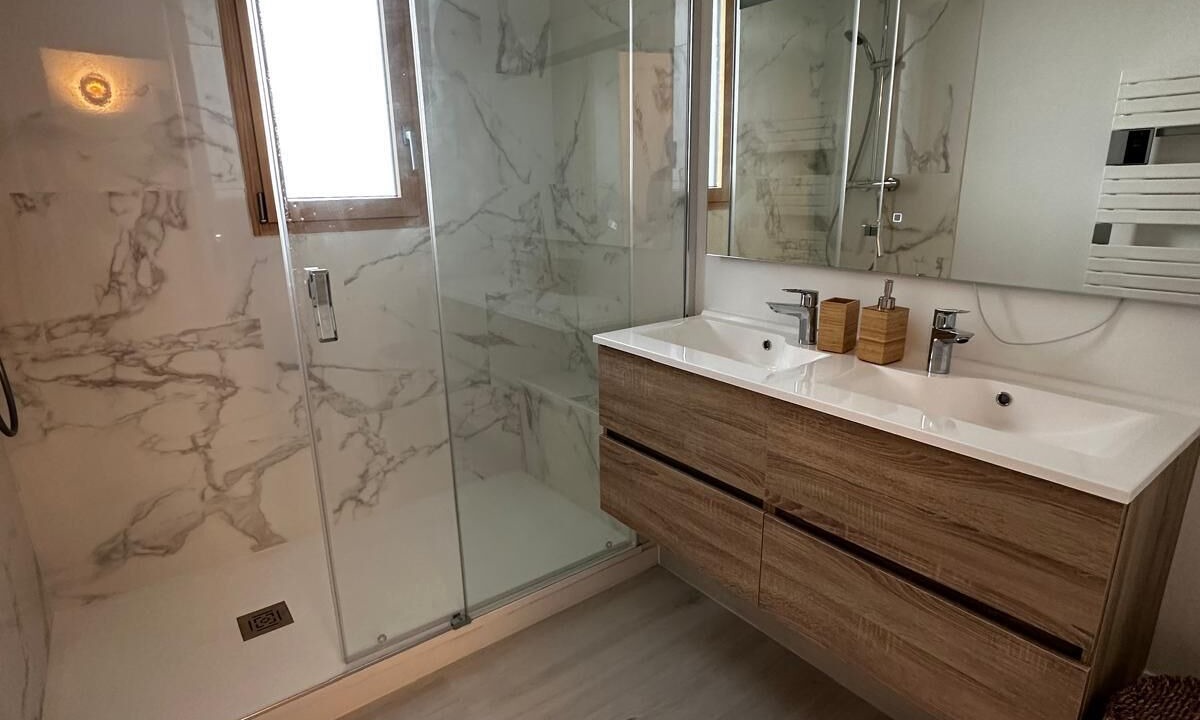 Photo of Bathroom in Villeneuve-en-Retz