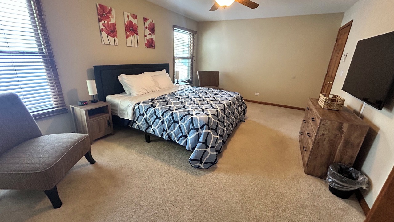 Photo of Bedroom in Glen Ellyn