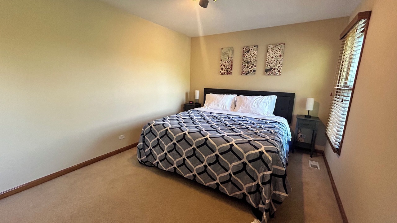 Photo of Bedroom in Glen Ellyn