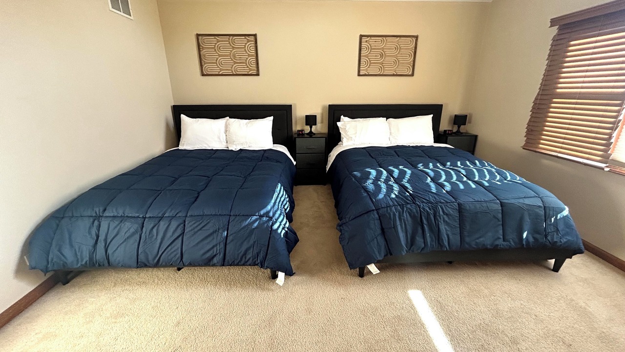 Photo of Bedroom in Glen Ellyn