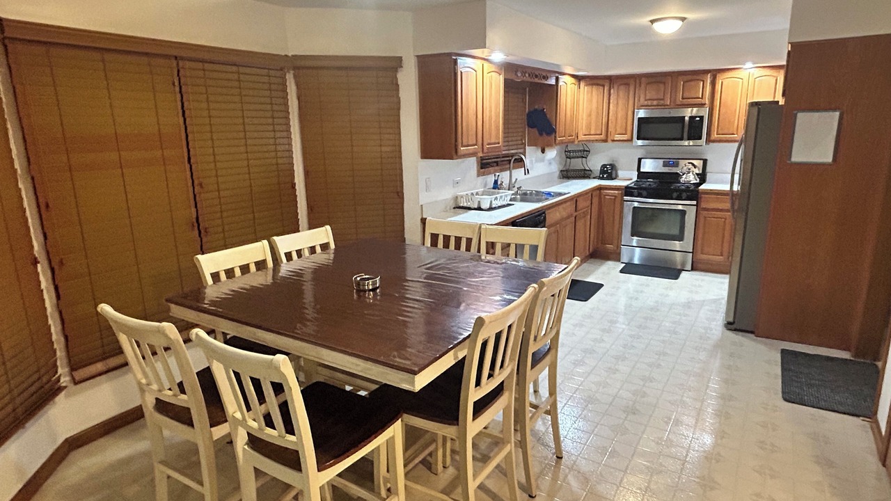 Photo of Others in Glen Ellyn