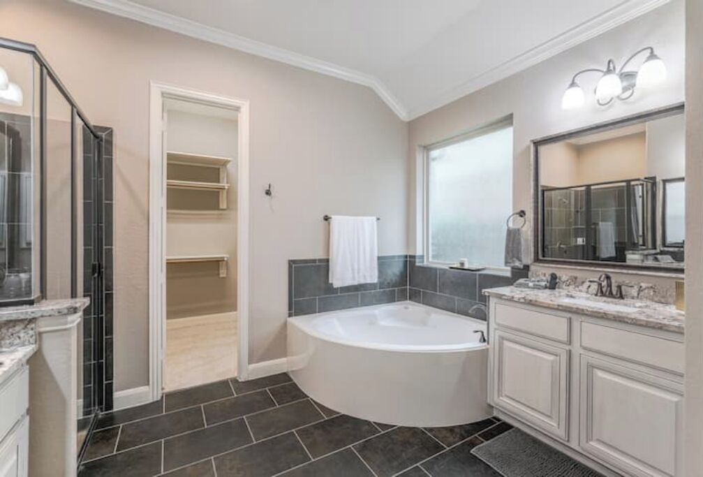 Photo of Bathroom in Spring