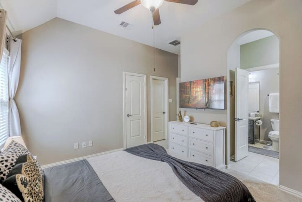 Photo of Bedroom in Spring