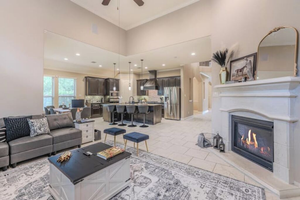 Photo of Livingroom in Spring