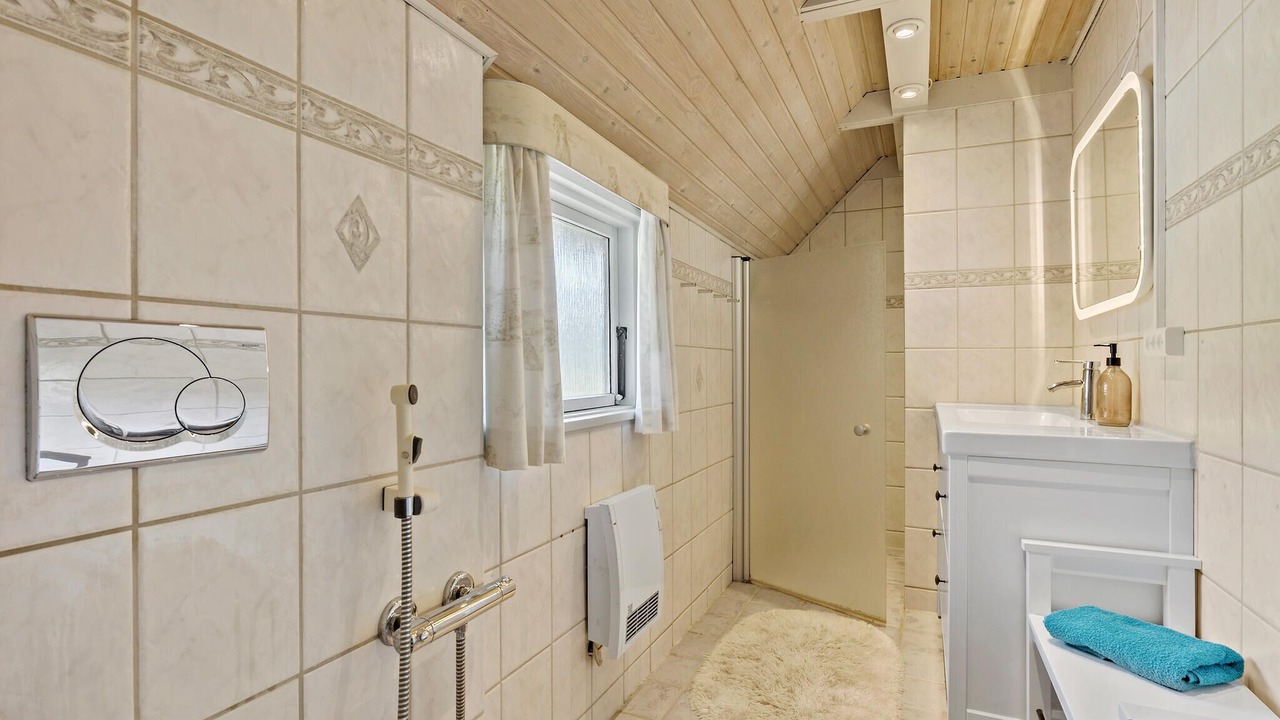 Photo of Bathroom in Hvalpsund