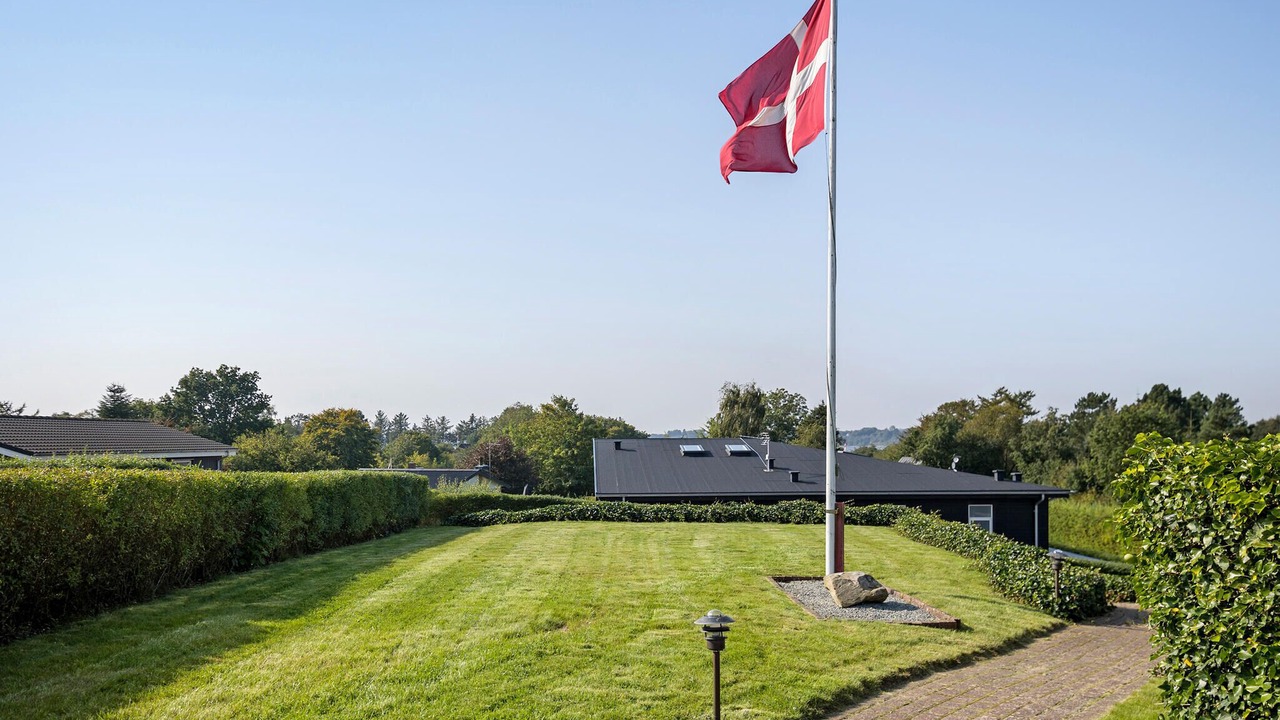 Photo of Others in Hvalpsund