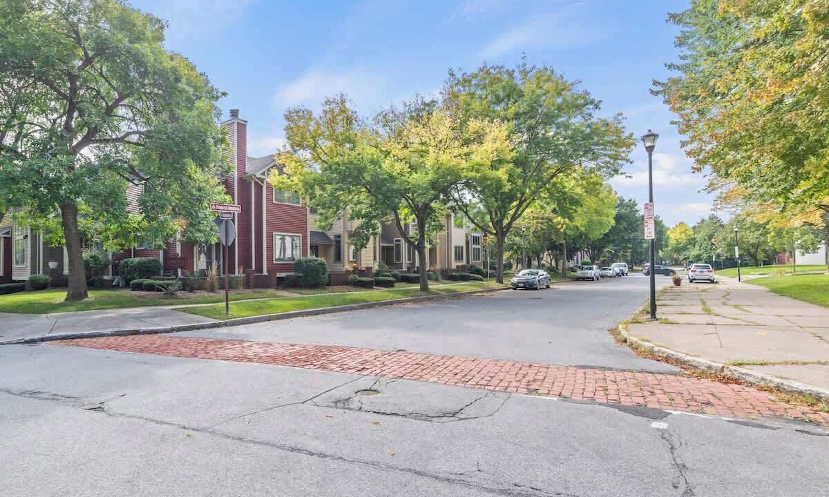 Photo of Others in Corn Hill