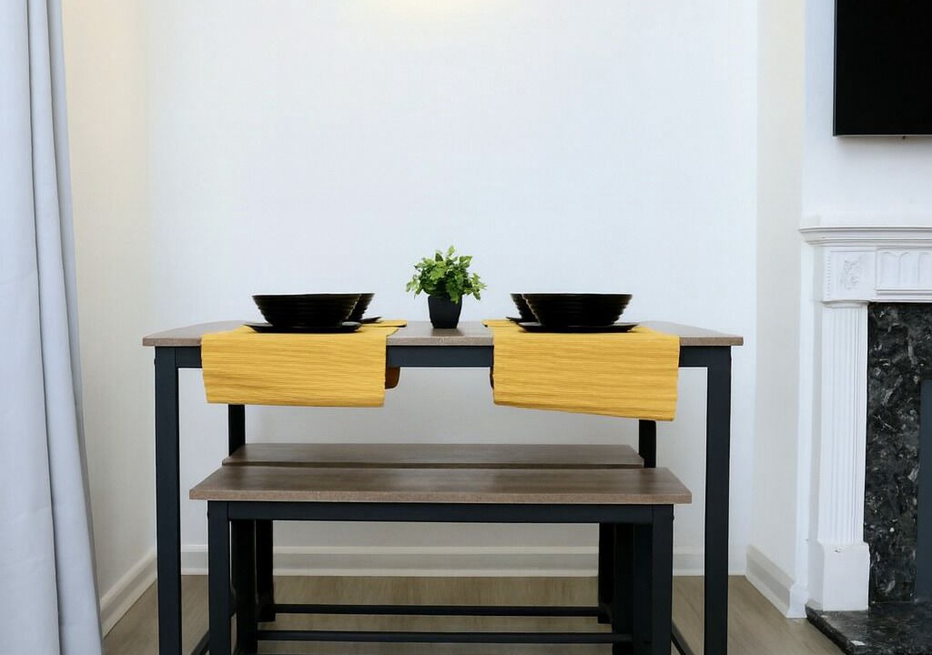 Photo of Others in Mayesbrook