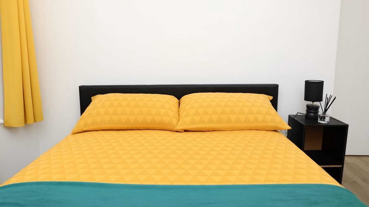 Photo of Bedroom in Mayesbrook