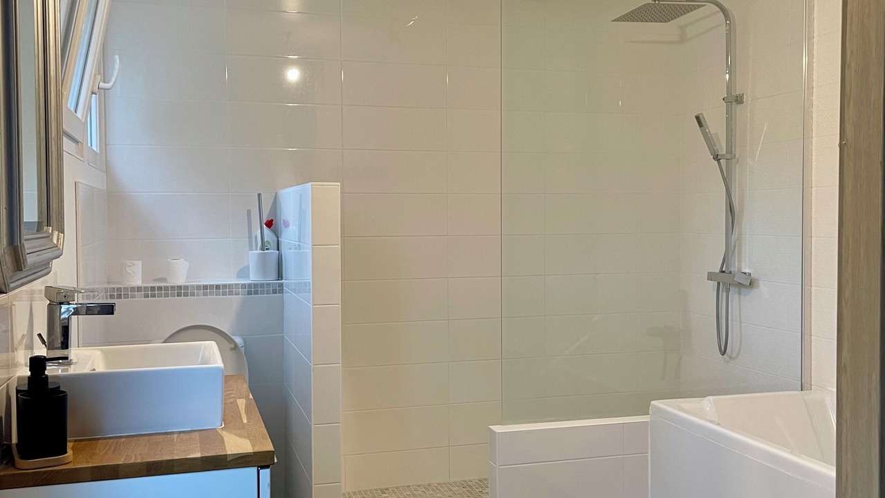 Photo of Bathroom in Sainte-Luce-sur-Loire