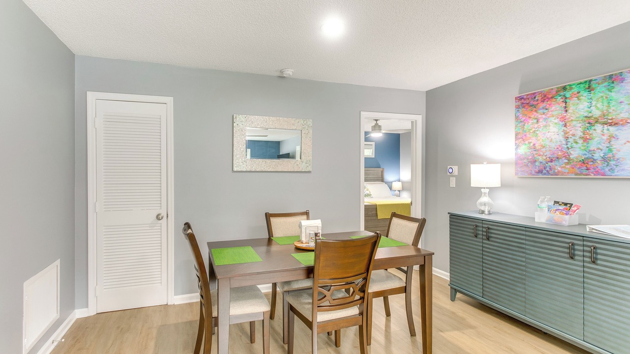 Photo of Others in Saint Simons Heights