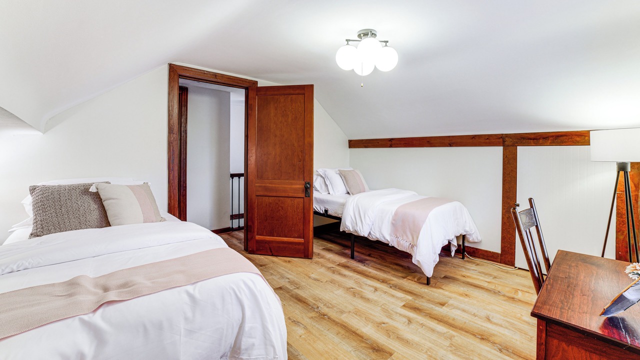 Photo of Bedroom in Crown Point