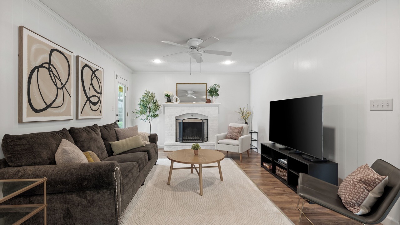 Photo of Livingroom in South Kansas City