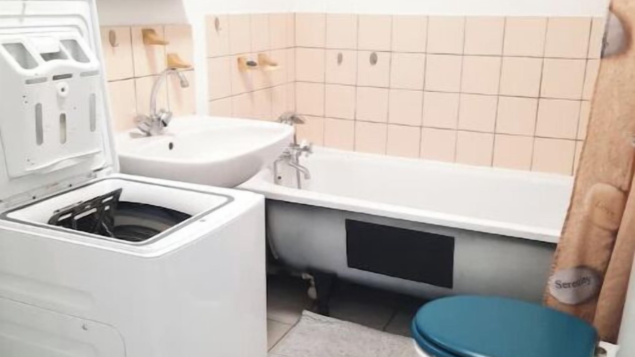 Photo of Bathroom in Mons-en-Pevele