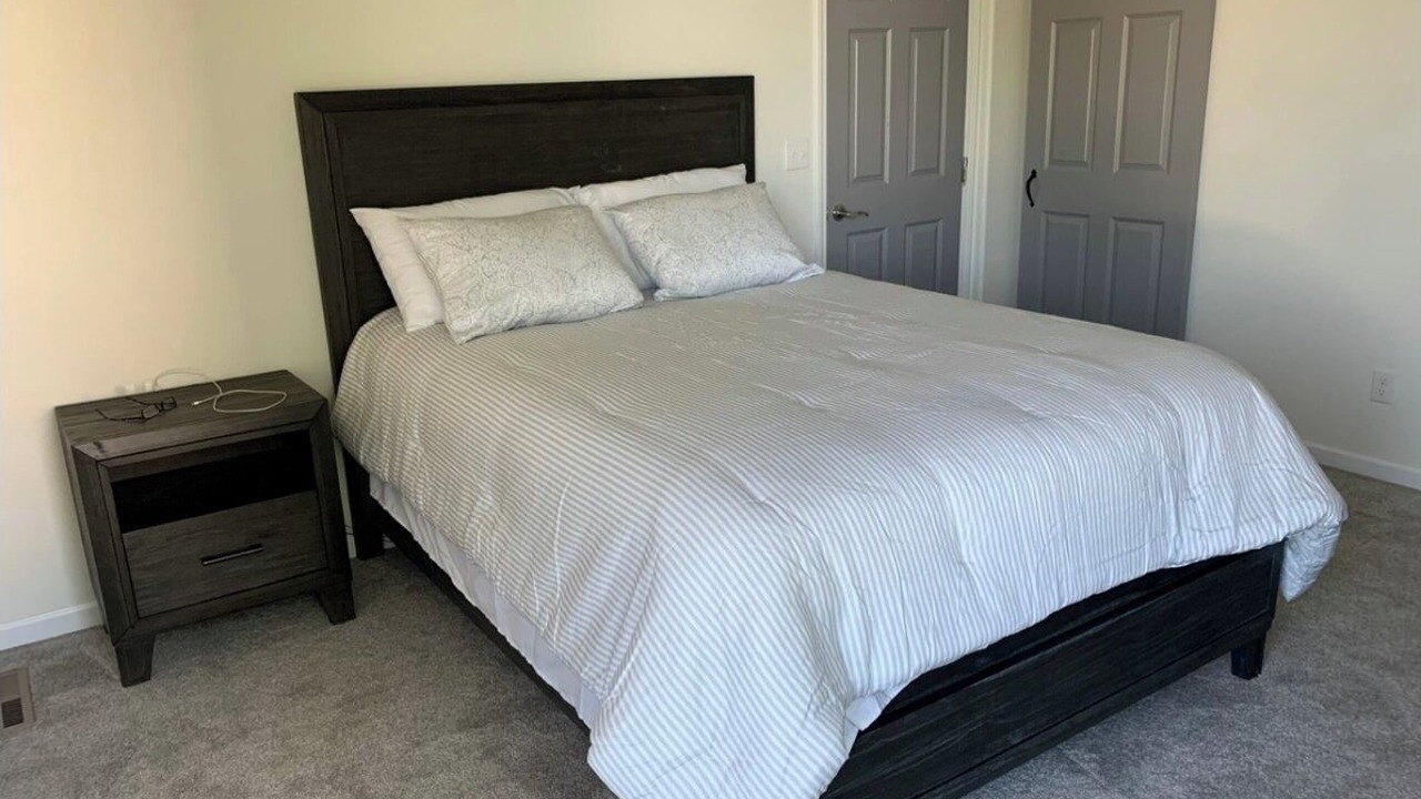 Photo of Bedroom in Elwood