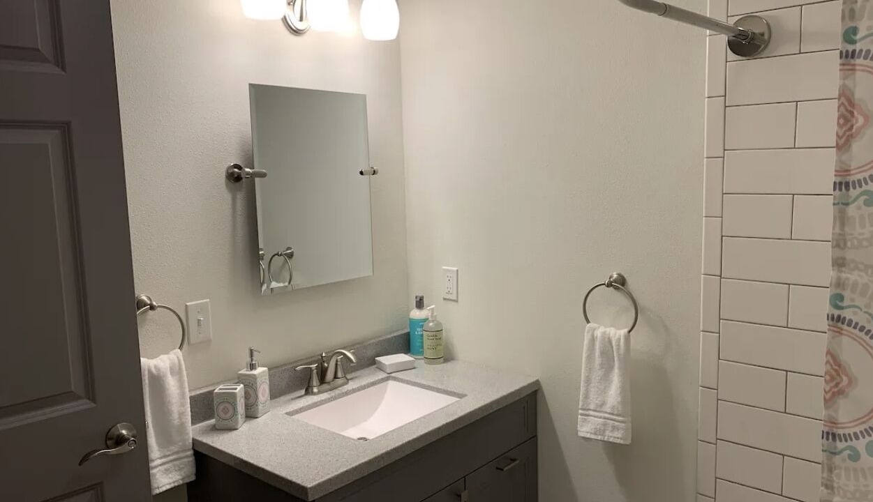 Photo of Bathroom in Elwood